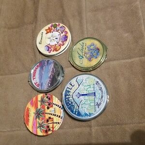 5 Vacation Themed Mirrored Compacts